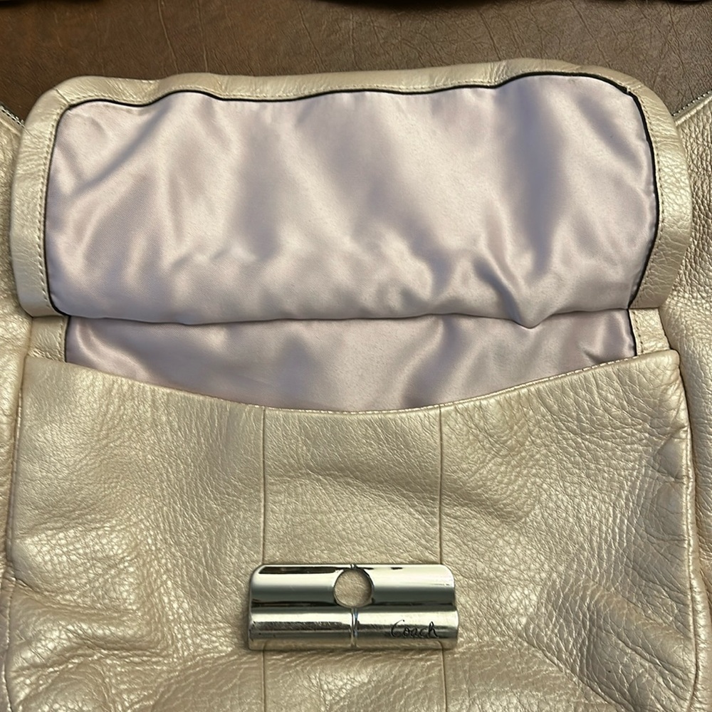 COACH Authentic KRISTEN LARGE HOBO Champagne/ Beige Leather 19303 - Picture 6 of 15